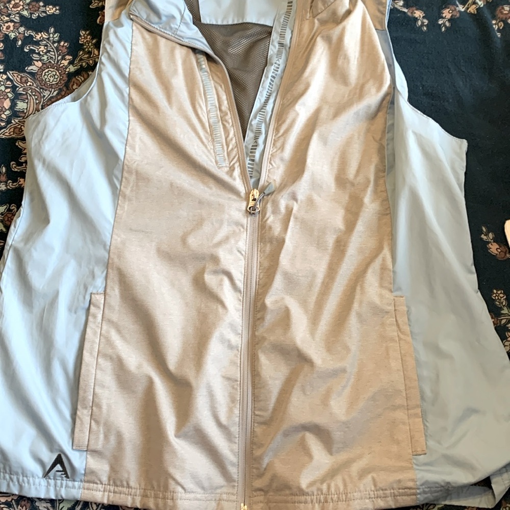 Antigua Vest size Large‎ Gray with Baby Blue
